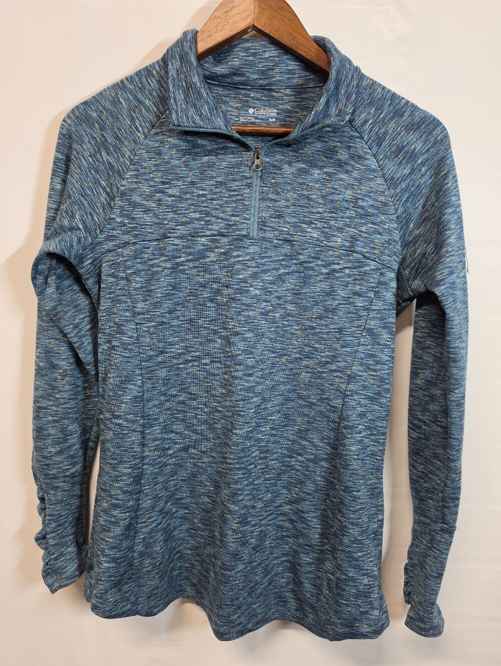 Columbia Women’s Blue Space Dye Ruched Sleeve 1/4 Zip Pullover Medium